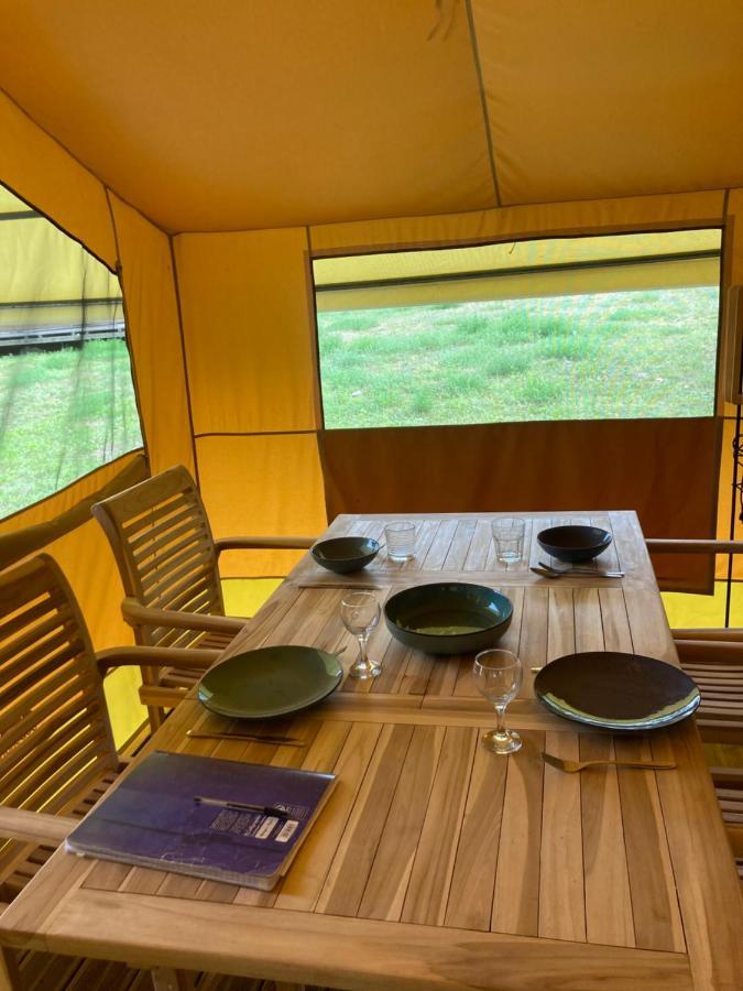 Oh! Campings - Camping Paradis A L'Ombre Des Tilleuls Peyrouse Kültér fotó