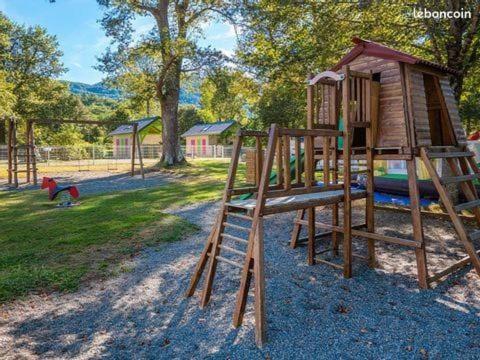 Oh! Campings - Camping Paradis A L'Ombre Des Tilleuls Peyrouse Kültér fotó